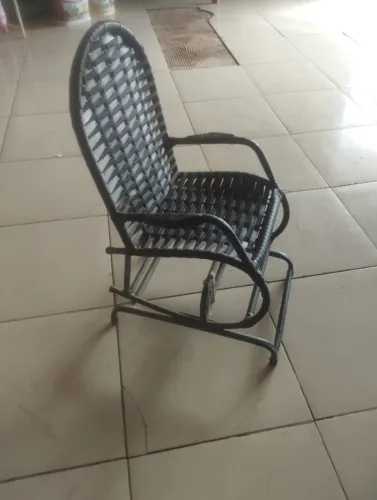 Cadeira de balanço infantil 