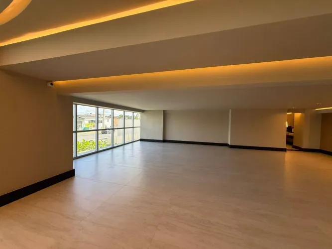 Grand Tower Shopping 402