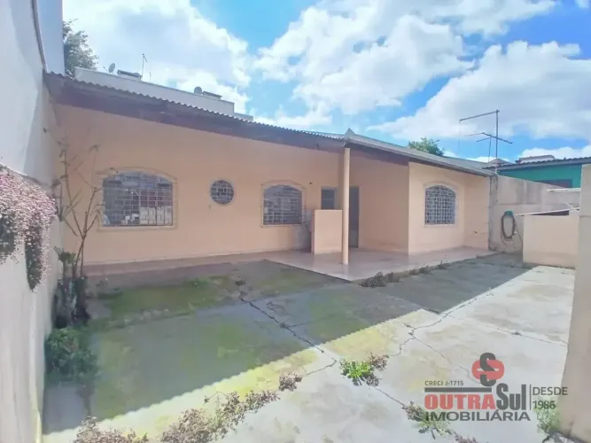 Residência no Pinheirinho!!