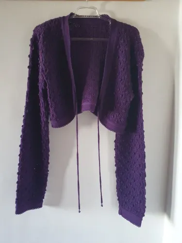 Bolerinho tricô roxo