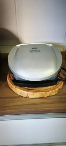 Grill George Foreman 220V - Funcionando Perfeitamente! Motivo Mudança para outro Estado