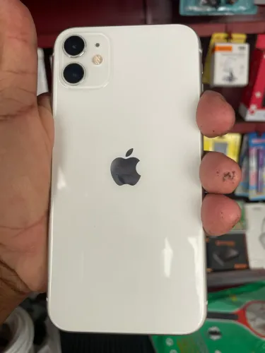 Vendo ou troco por par de amortecedor de carro iPhone 11 impecável 