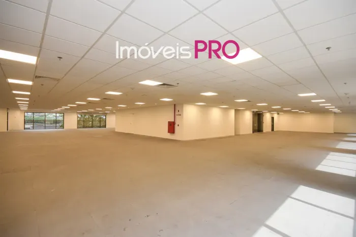 Laje corporativa 1164m² com vista para a Faria Lima