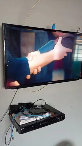 Vendo televisão 42 polegadas