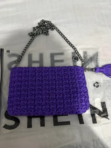 Bolsa artesanal em crochê