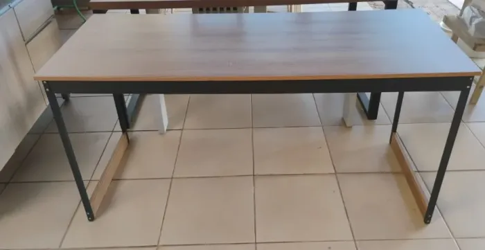 Mesa de trabalho industrial de 1,50mts