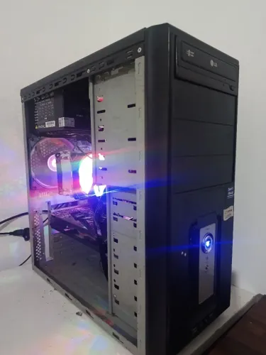 PC GAMER CPU AMD FX 8320 8/8 20gb Ram HD 500 Placa de video