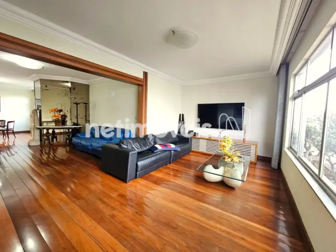 Apartamento 4 Quartos com 2 Suítes no Funcionários | 180 m²;