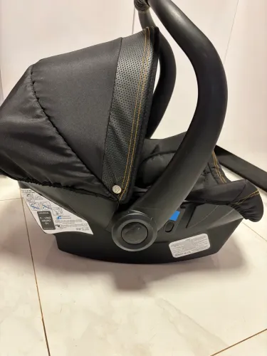Bebê conforto Galzerano Semi-Novo