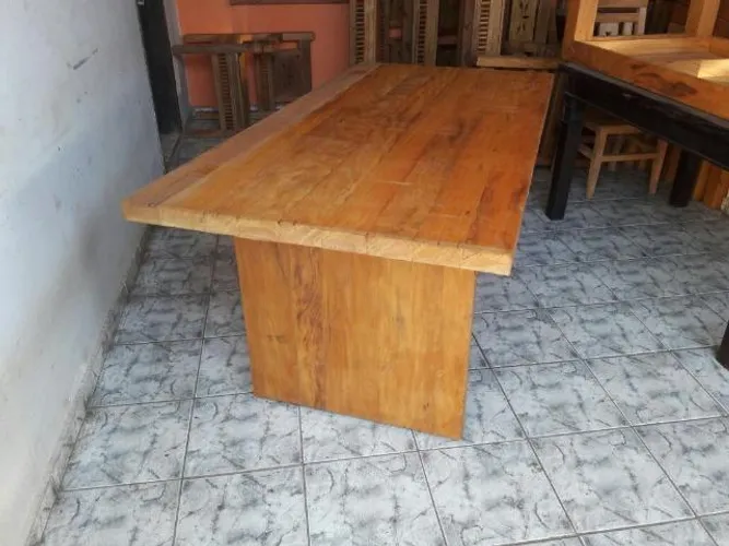 Mesa de Viga Pé Caixote 1,80m