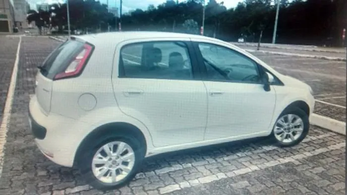 Punto 2013 para retirada de peças