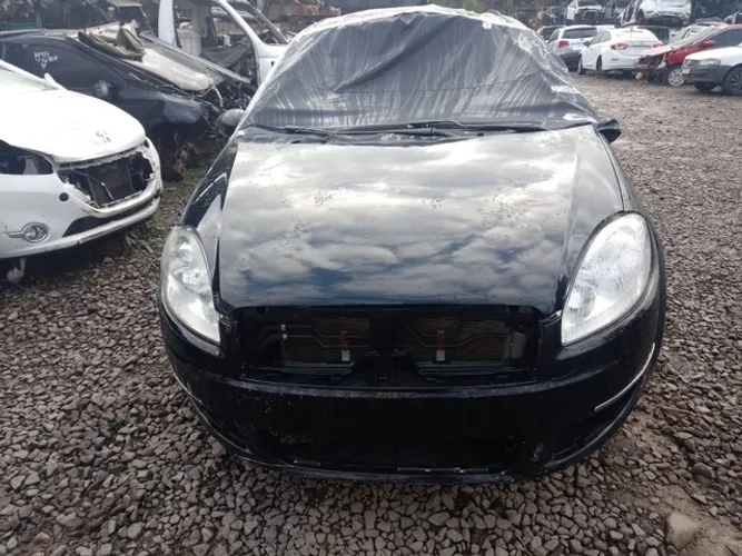 Sucata Fiat Línea Dual. 2011