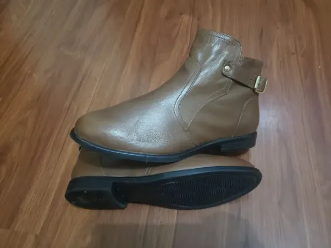 bota rosa do nilo 100% couro marrom de fivela - entrego