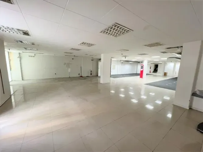 Oportunidade! Alugo Lojão na Reta da Penha com 612m² e 2 Vagas - R$ 20.000,00