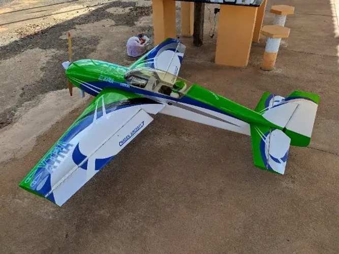 Aeromodelo Extra 300 Carden Edition DLE 61cc