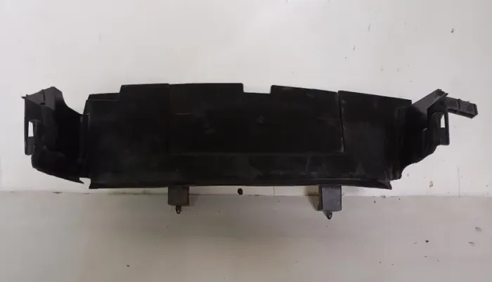 Defletor inferior do radiador do Chevrolet Spin