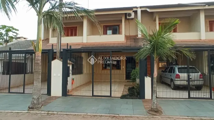 Sobrado semimobiliado à venda por R$ 320.000,00 - Moinhos d' água - Lajeado/RS