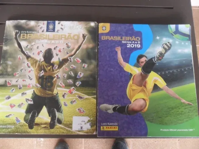 2 álbuns incompletos Brasíleirão 2018 e 2019 Série A e B