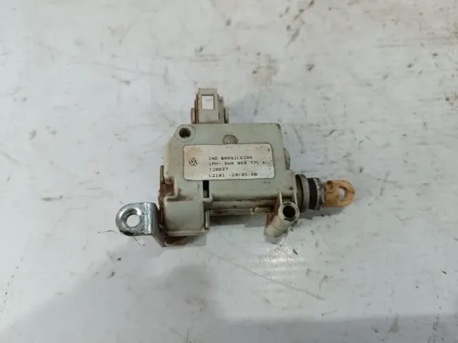 Trava elétrica porta malas VW Gol G4 06-09 