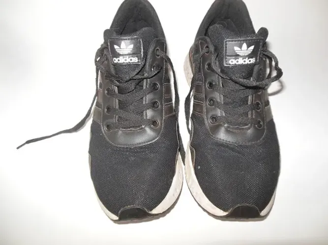 Tênis Adidas Preto n. 38