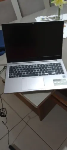Notebook Samsung Book E30