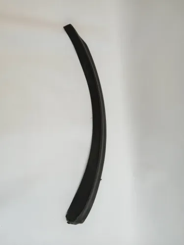Moldura Parachoque Tras Esq Vw Parati Surf G4 5w9809921b