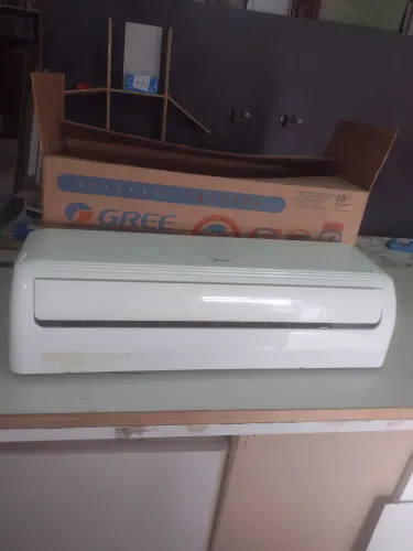Ar CONDICIONADO 12 Mil BTUs Midea