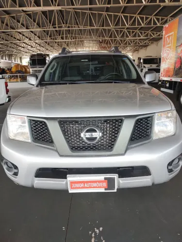 Nissan Frontier SV At.cd 4X4 2.5 TB Diesel Mec. 2013