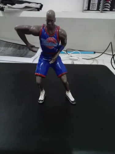 Boneco Michael Jordan Space Jam