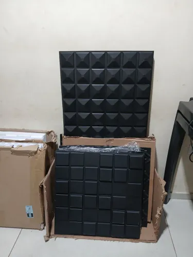 Revestimento preto / Parede / 50cm x 50cm