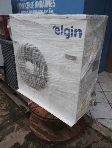 Vendo ar-condicionado de todas as capacidade.