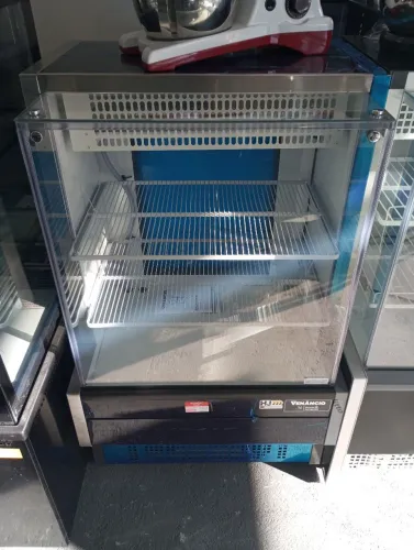 NZ. Vitrine refrigerada 75cm Gelopar