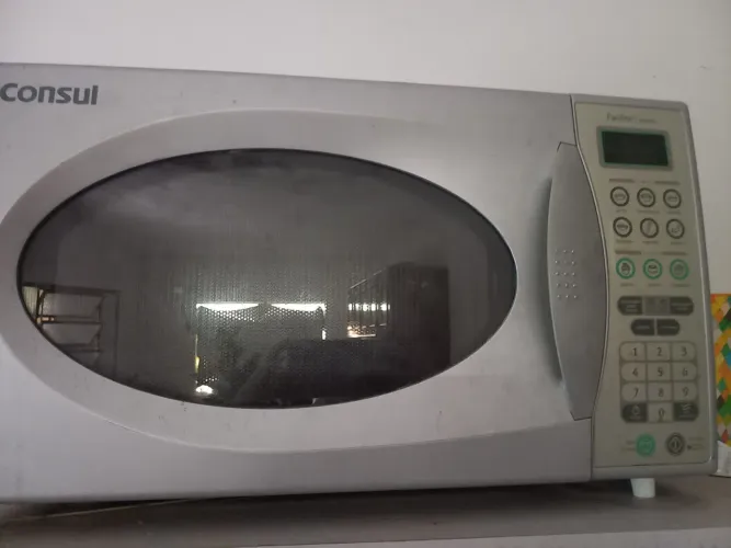 Microondas Consul com defeito