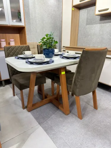 Mesa de Jantar Nova
