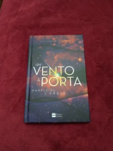 Um vento à porta ( Uma dobra no tempo, volume 2)