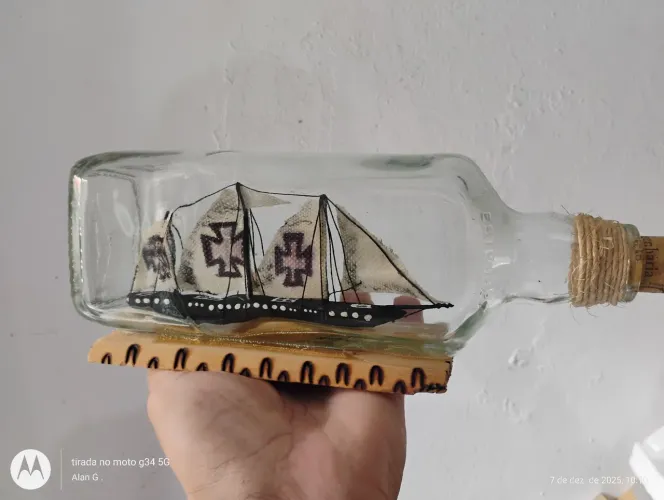 Navio dentro da garrafa ( artesanato ) linda peça !!! 