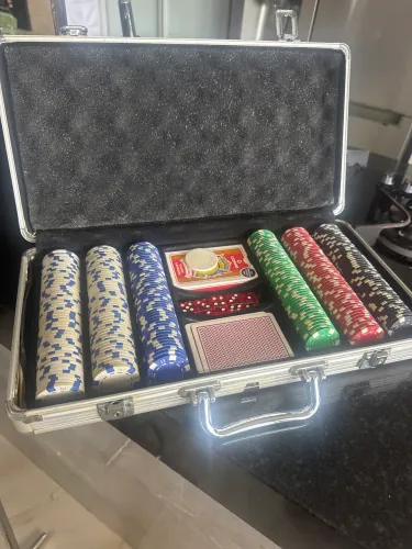 Maleta Poker 300 fichas - Quase zero