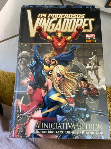 Os Poderosos Vingadores - A Iniciativa Ultrons - Capa Dura