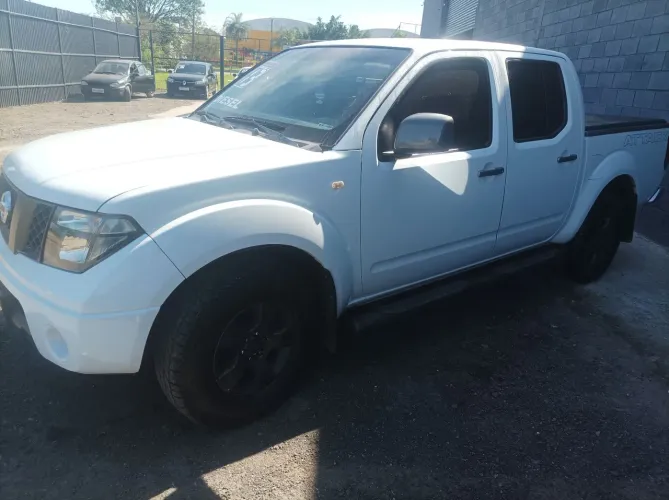 FRONTIER ATACK LE 2013 CONSERVADO
