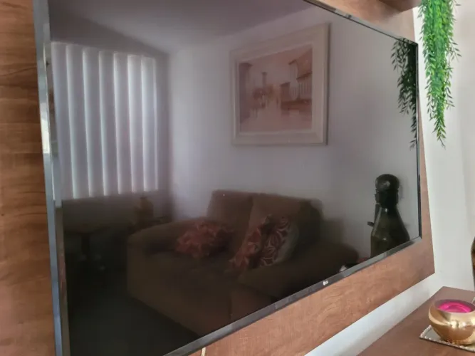 TV LG 4K 55" Para conserto