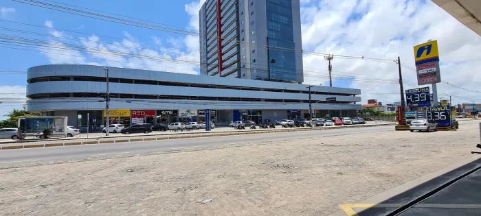 Alugo salas comerciais no empresarial Humberto Lobo!