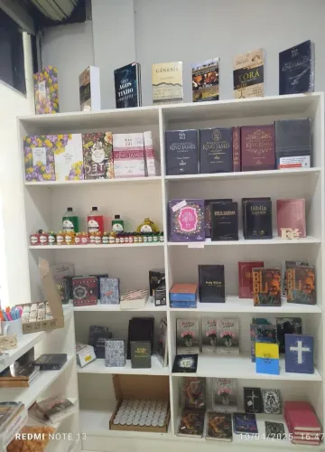 Armário aberto em MDF Branco
