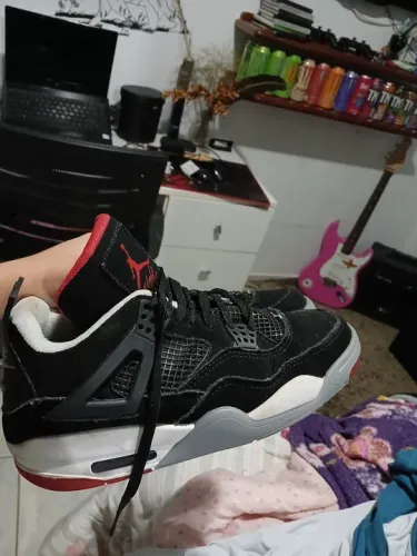 Tênis Nike Air Jordan 4 Retro