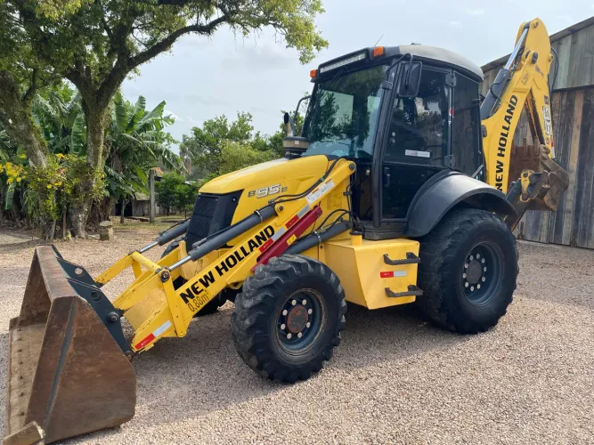 Retroescavadeira new holland