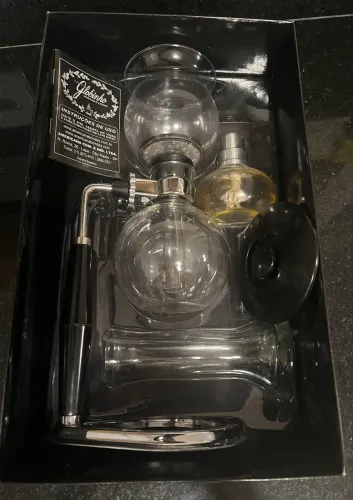 Cafeteira Globinho usada uma vez 