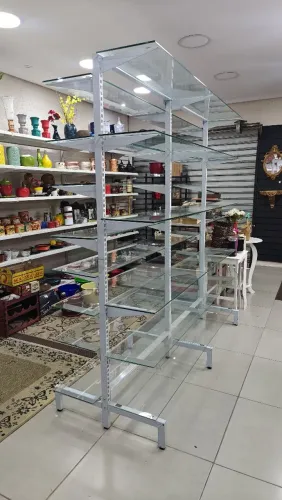 Prateleira expositora gôndola