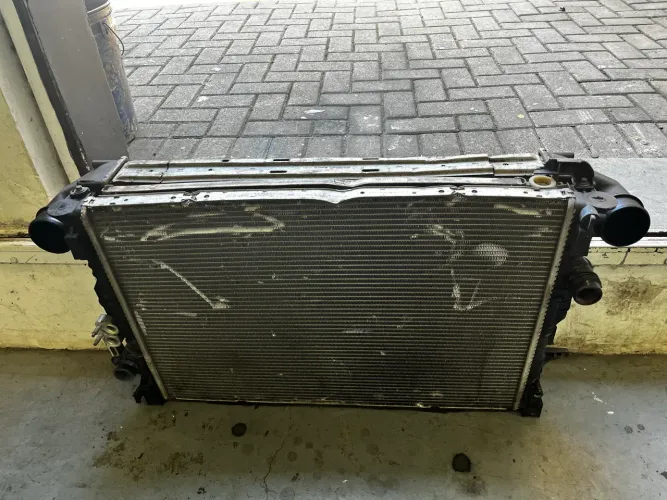 Radiador volvo v40 t5 2014 original