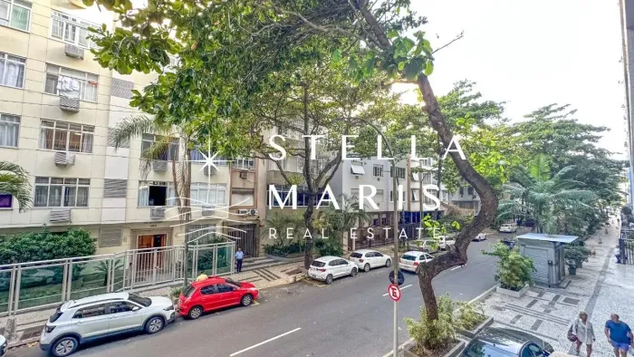 Ipanema, Apartamento de 250m2, 4 quartos e vaga para reforma, localizado em rua nobre na R