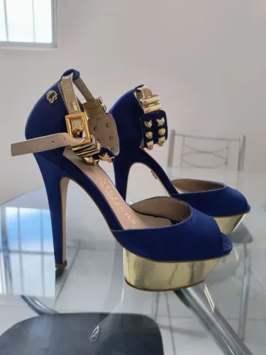 Sandália Carmen steffens original usada 1x