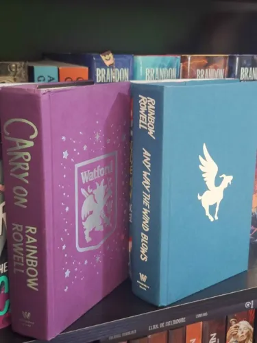 Carry On, Any Way the Wind Blows - Rainbow Rowel - Livro em inglês, importado capa dura